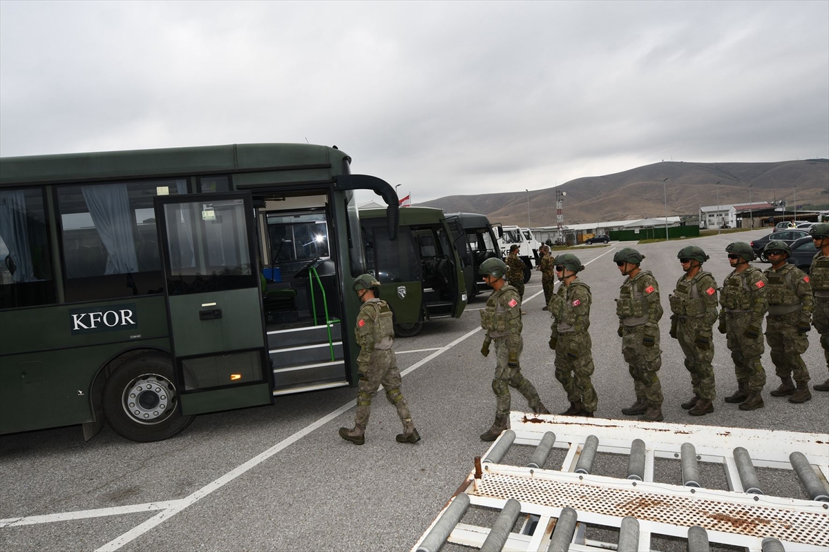 Türk İhtiyat Taburu Kosova'da Göreve Başladı: Bölgedeki Güvenlik İçin Yeni Adımlar