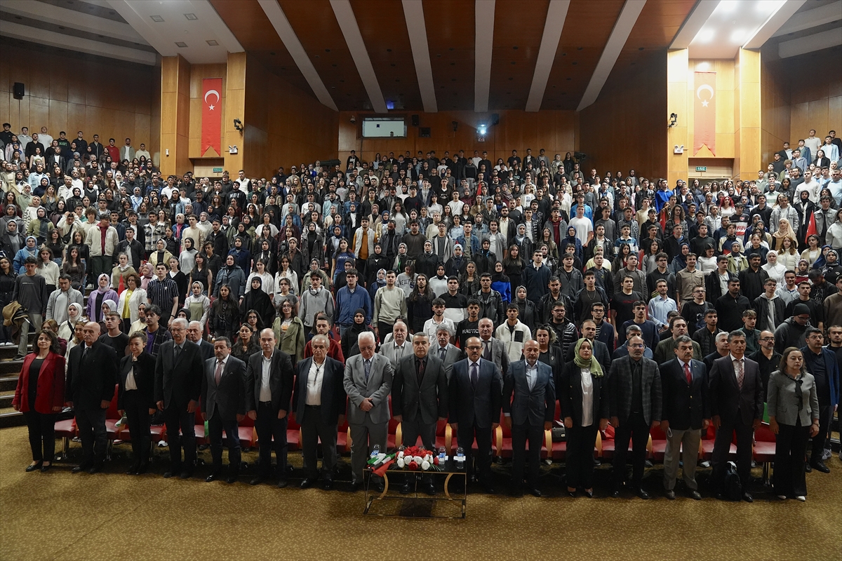 Atatürk Üniversitesinde Akademik Yıla "Filistin" Dersleri ile Başladı