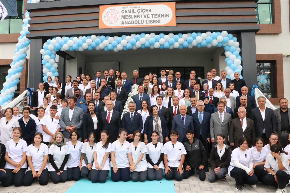 Boğazlıyan'da Açılan Cemil Çiçek Meslek Lisesi Geleceğin Yıldızlarına Kapılarını Açtı
