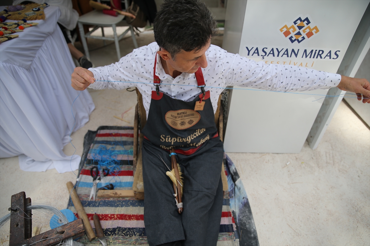 Edirnenin Tarihi Zanaatı Yok Oluyor mu: Süpürgenin Geleceği Tehlikede