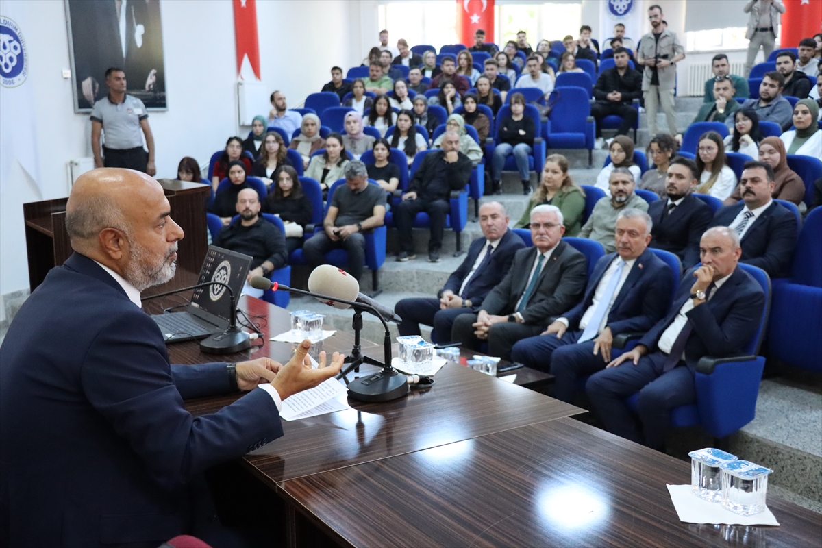 Erzincan’da Hukuk Eğitiminin Başlangıcı Filistin Temasıyla Gündemde