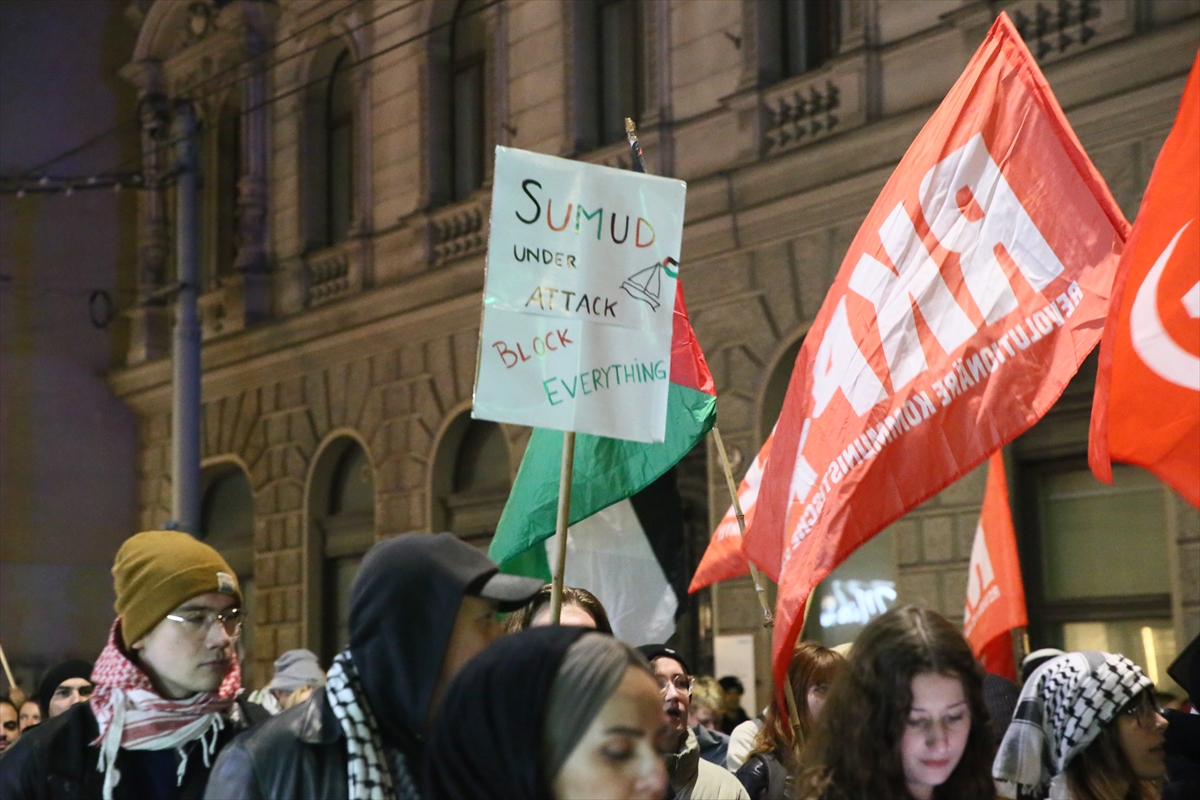 Viyana'da İsrail'e Karşı Çarpıcı Gösteri: Küresel Sumud Filosu Savunmaya Geçti