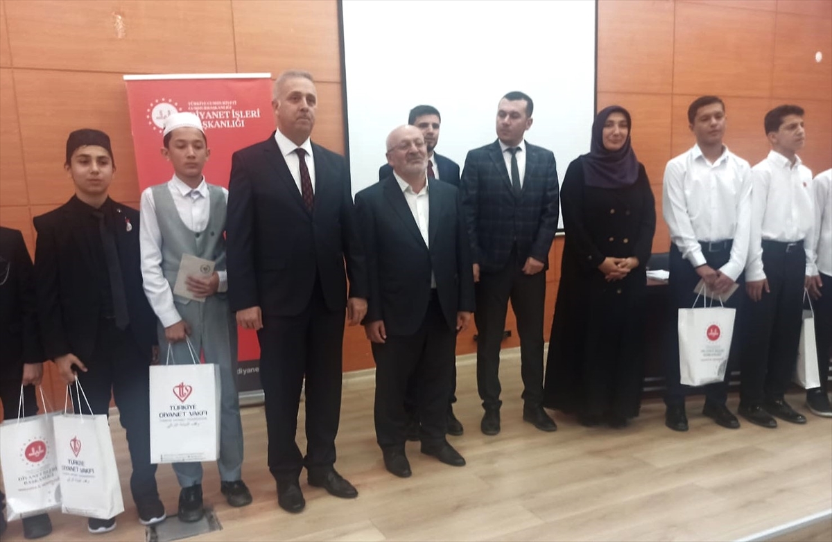 Osmaniye'de Nefes Kesen Hafızlık Yarışması Heyecanı