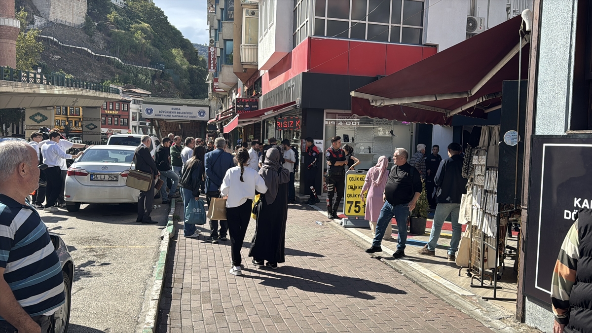 Bursa'da Gerilim Tırmandı: Çatışmada 4 Kişi Yaralandı