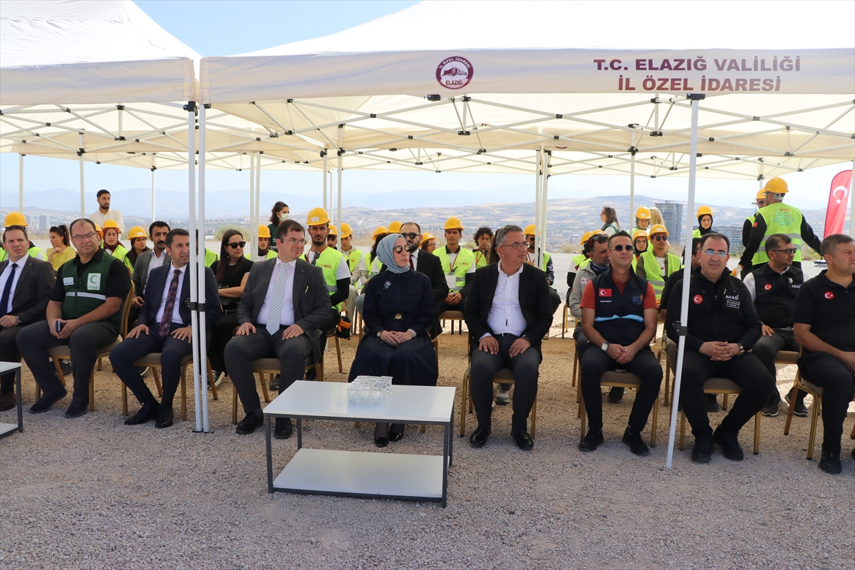 Elazığ'da Deprem Tatbikatı Adeta Gerçek Gibiydi