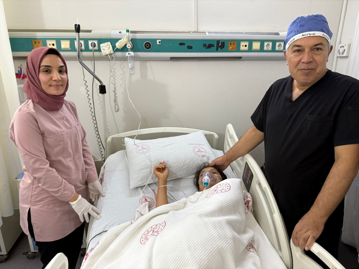 Şanlıurfa'da Toplu İğne Tehlikesi Genç Kızı Hastanelik Etti