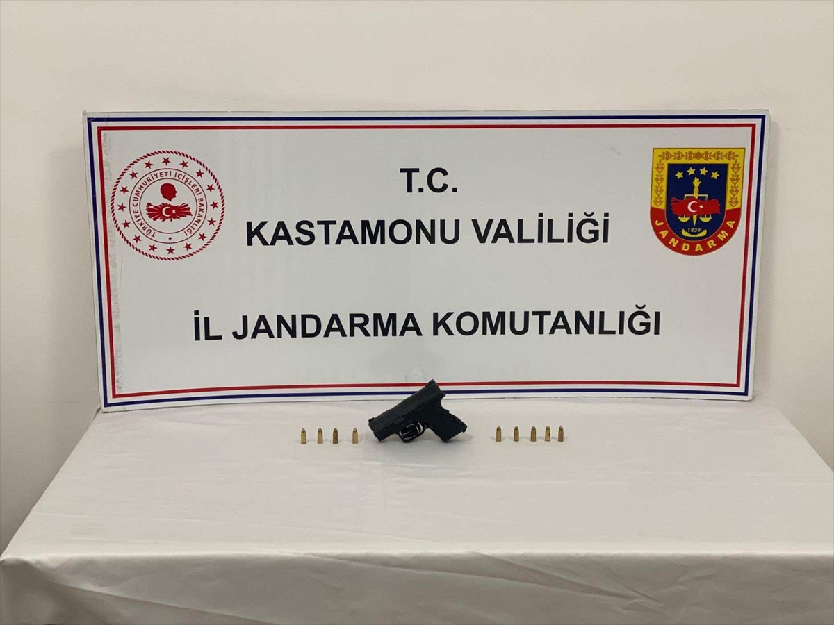 Kastamonu'da Büyük Uyuşturucu Operasyonu: 9 Şüpheli Yakalandı