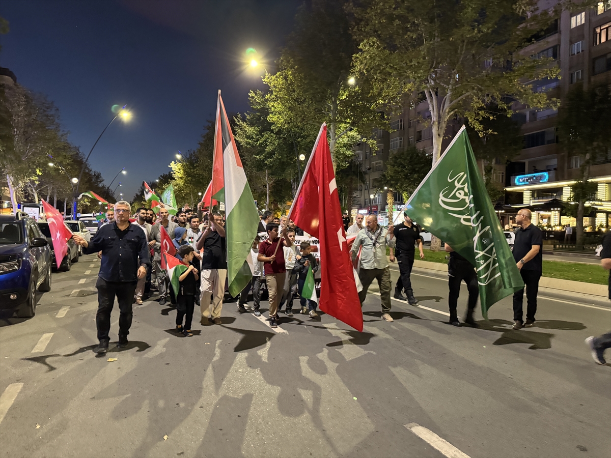 Kahramanmaraş'ta Gazze için Büyük Yürüyüş Düzenlendi