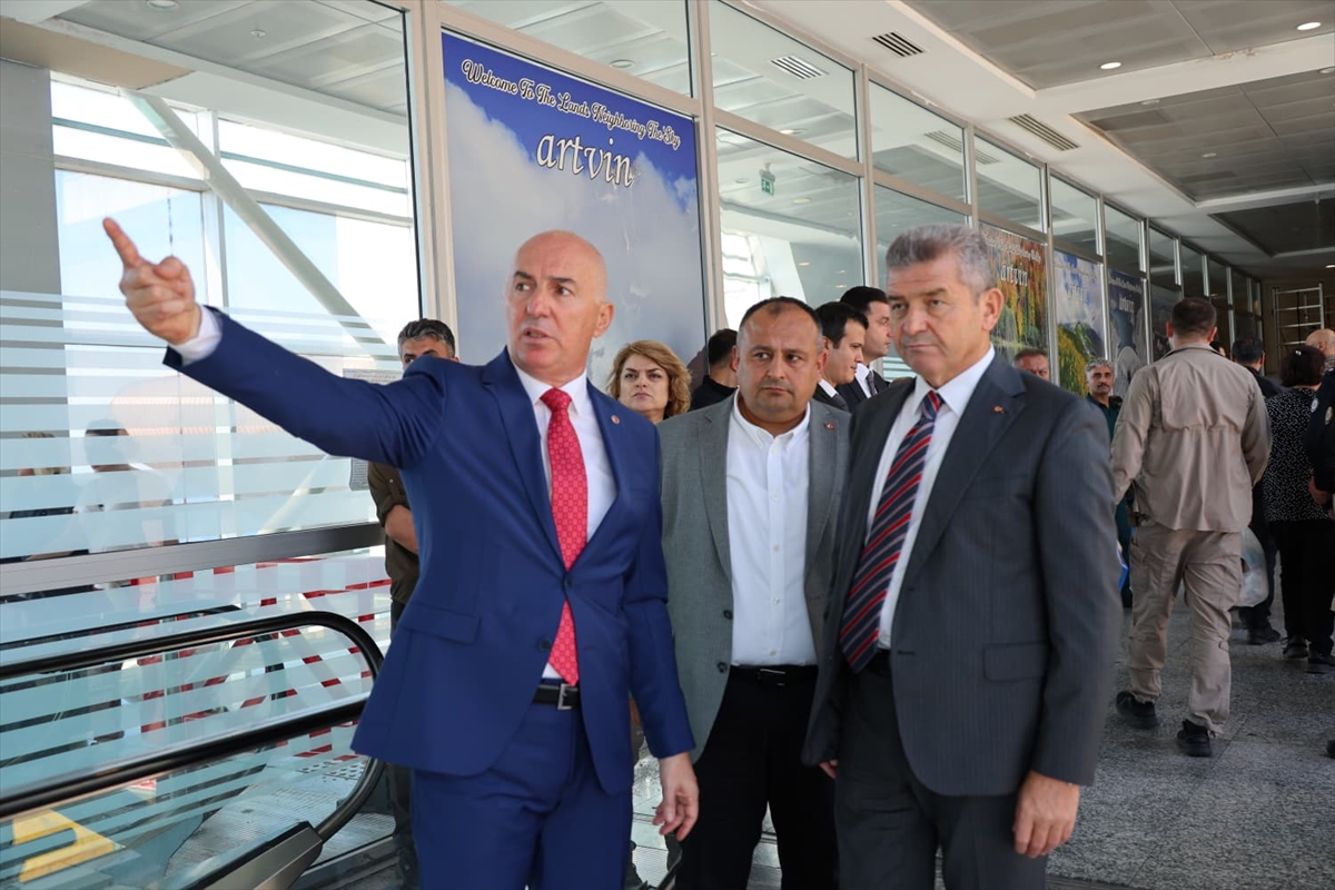 Sarp Sınır Kapısı Rekor Yolcu Sayısına Ulaştı: Detaylar Neler?