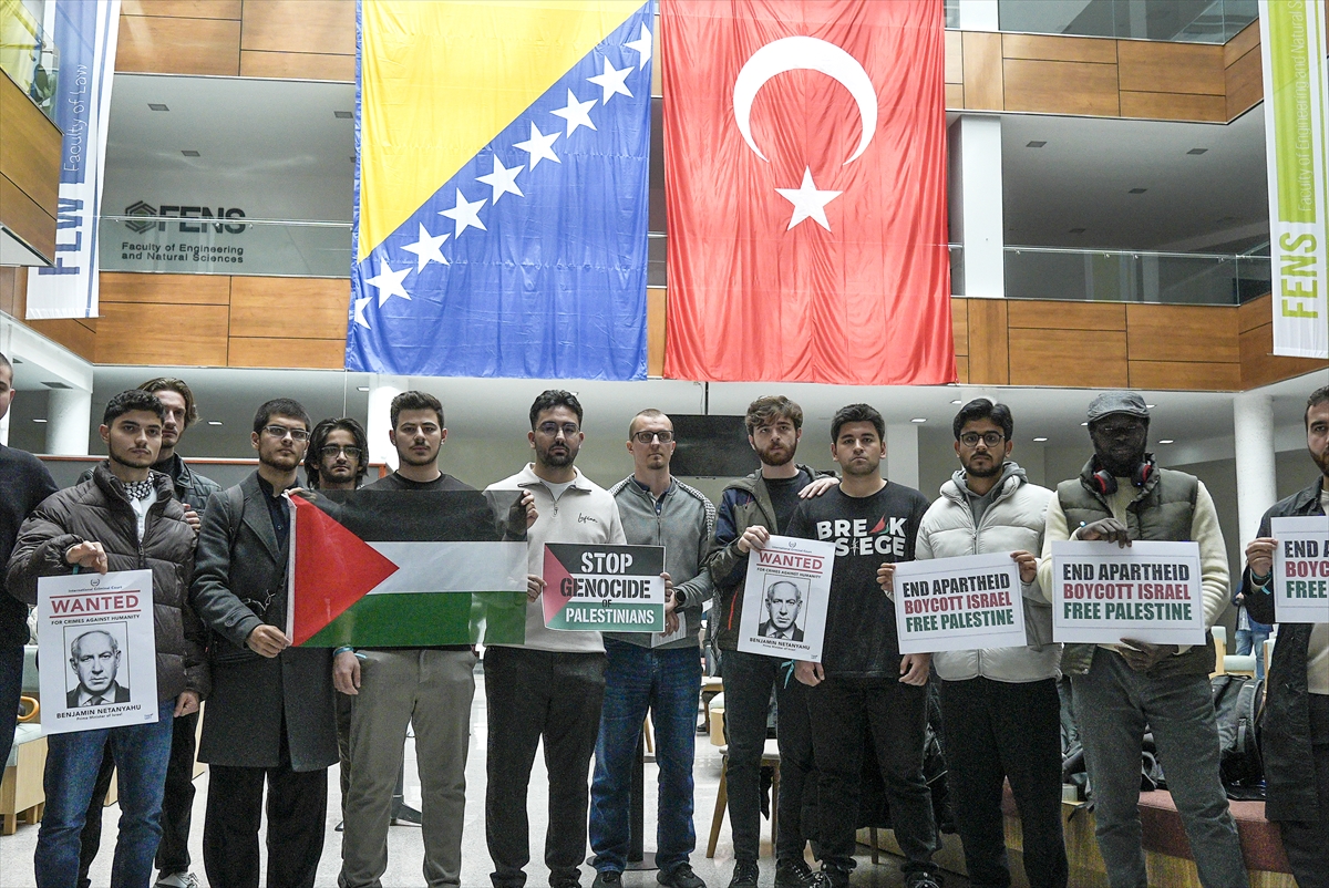 Bosna Hersek'teki öğrencilerden Gazze için ses getiren destek