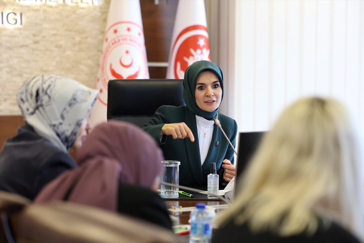 Bakan Göktaş'tan Şiddetle Mücadelede Yeni Adımlar: STK Temsilcileriyle Çalışma