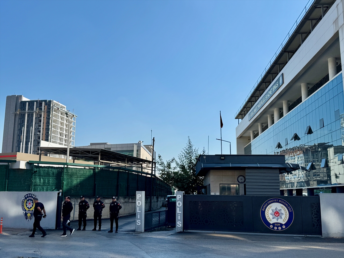 Bursa'da Büyük Operasyon: Eski Belediye Başkanı ve 20 Kişi Gözaltında