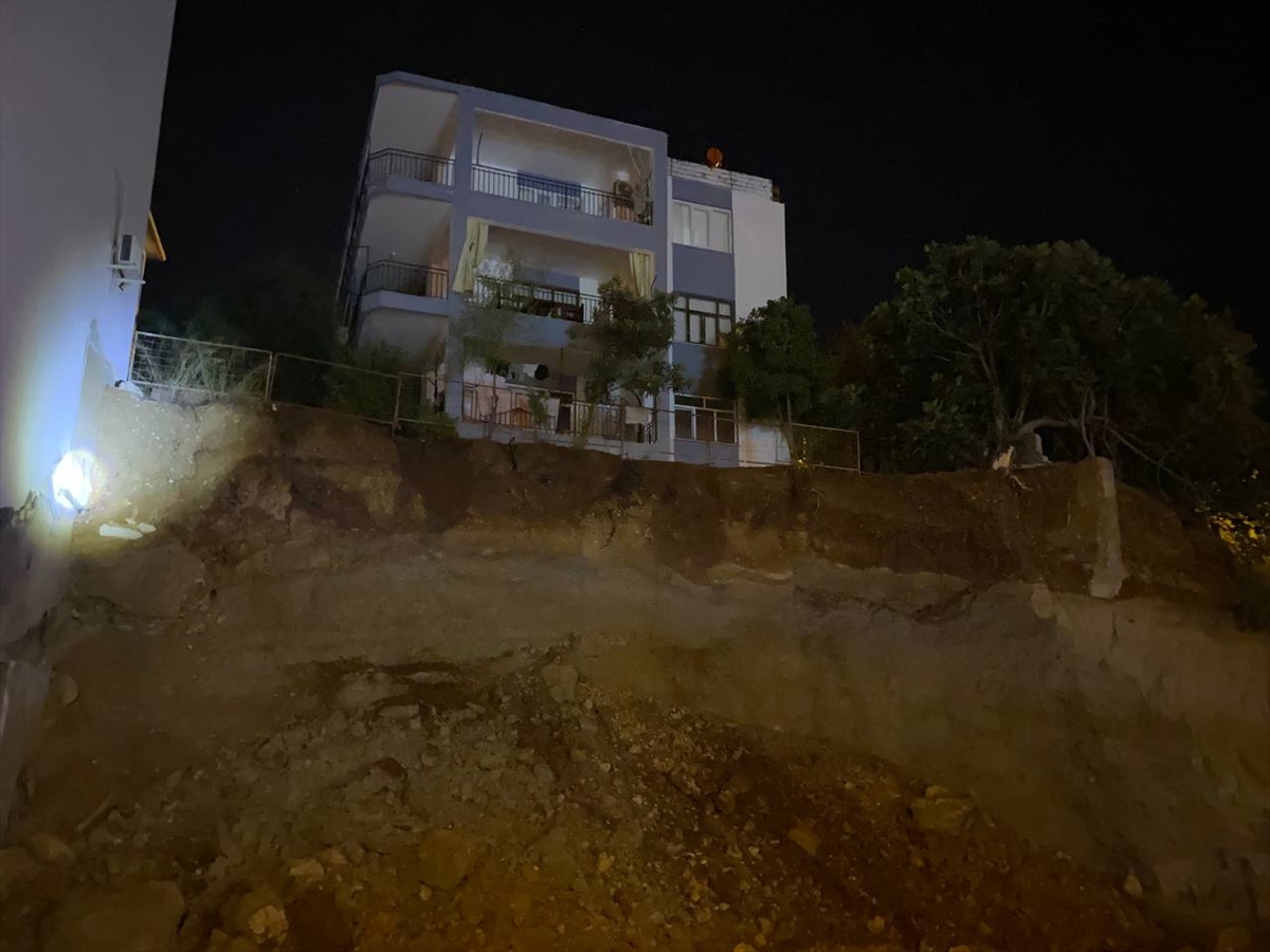 Antalya'da İnşaat Kazısı Felaketle Sonuçlandı