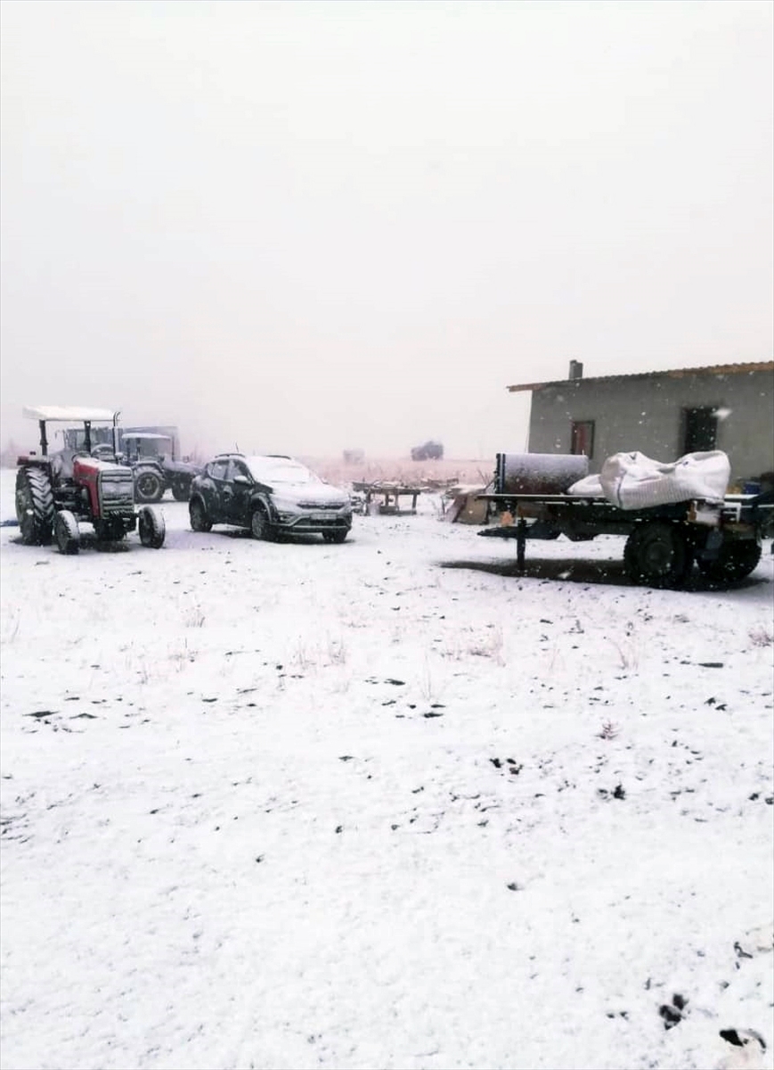 Niğde'de Kış Kapıyı Erken Çaldı Kar Yağışı Başladı