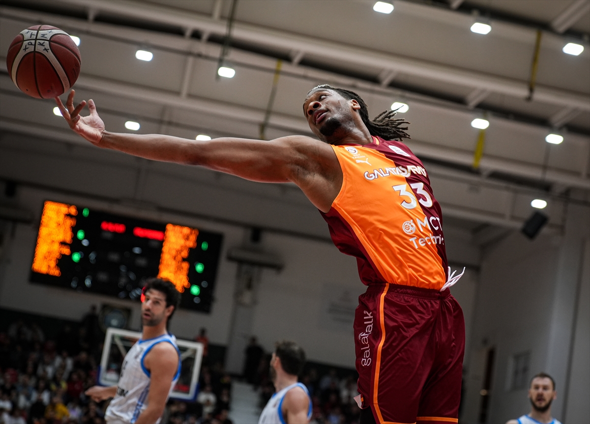 Galatasaray Aliağa Petkimspor'u Zorlu Maçta Geçti