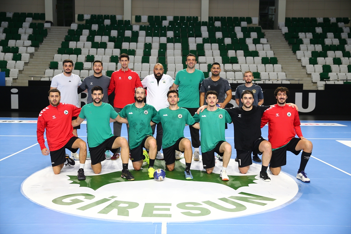 Giresunspor Hentbol Takımı Avrupa'ya Doğru Koşuyor