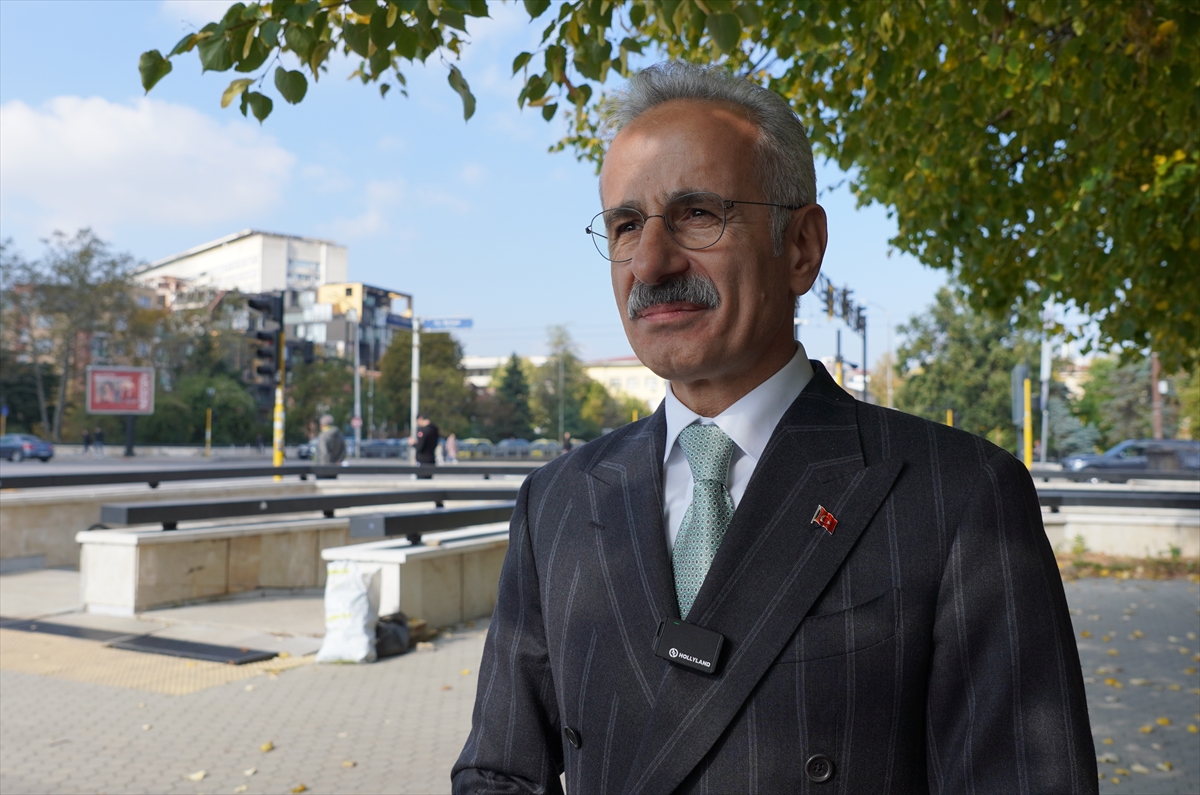 Türk Ulaştırma Bakanı Bulgaristan'da Kritik Konferansta Harekete Geçti