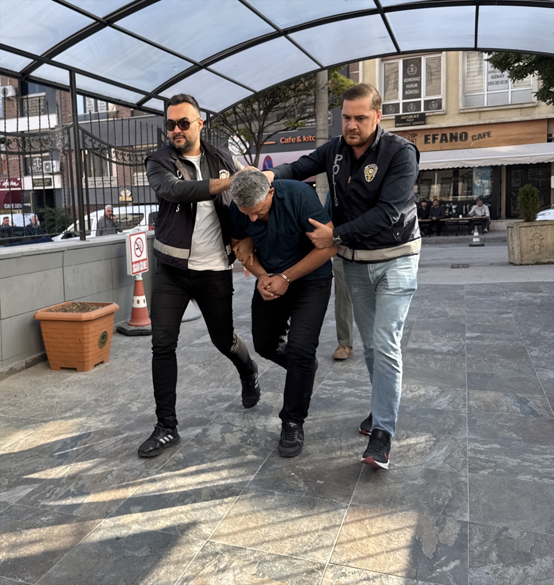 Eskişehir'de Marketten Gelen Şiddet Görüntüleri: Baba Tutuklandı