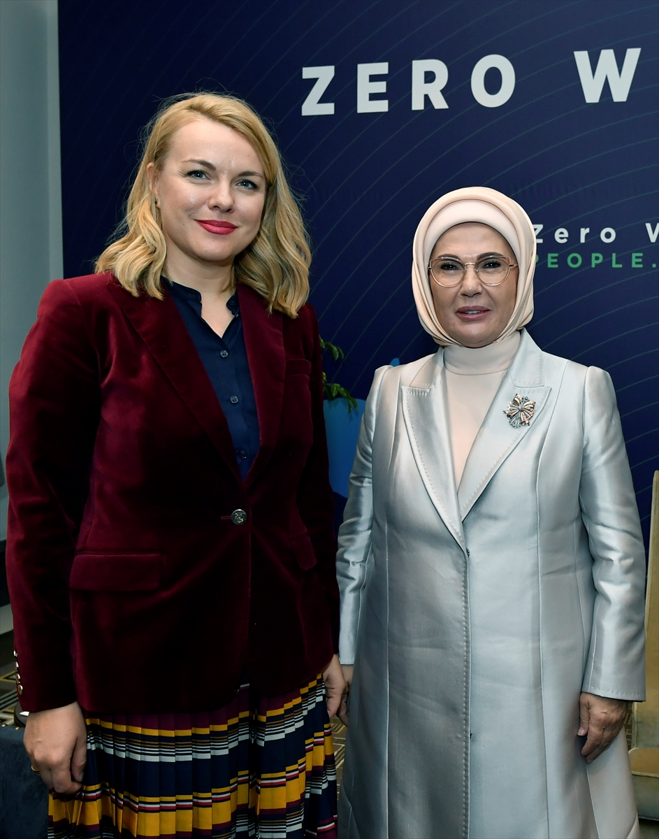 Emine Erdoğan Sıfır Atık Zirvesinde UNECE Temsilcisi Molcean ile Buluştu