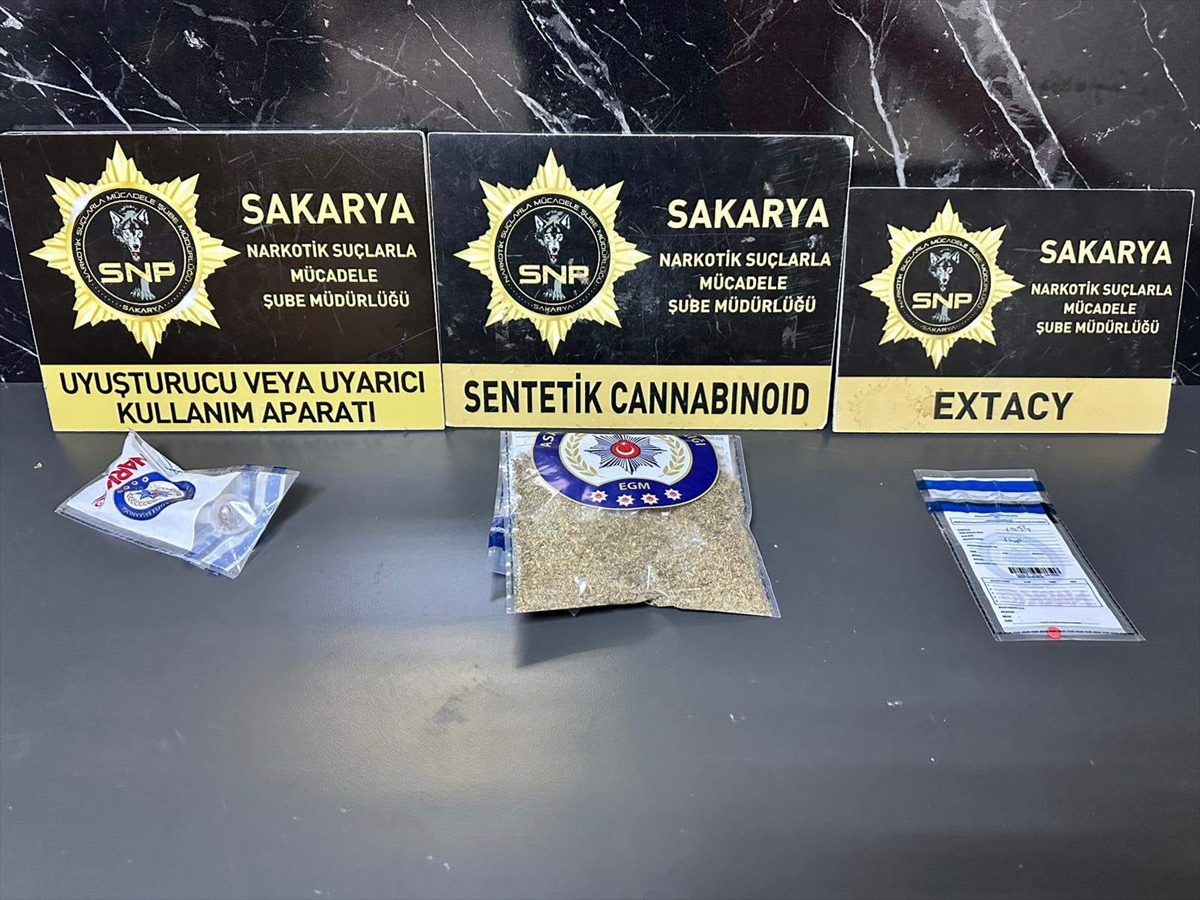 Sakarya'da Büyük Uyuşturucu Operasyonu: 10 Zanlı Tutuklandı