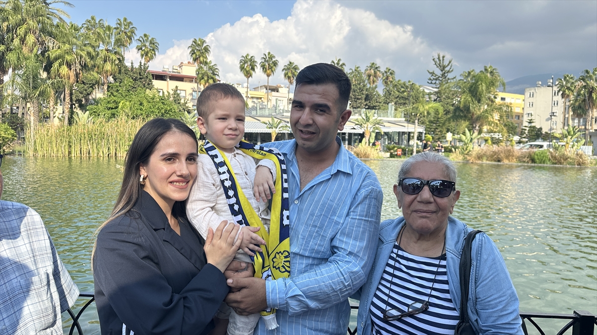 Hatay'da Küçük Tamer Talha'nın Mucizevi Zaferi İçin Balonlar Gökyüzüne Uçtu