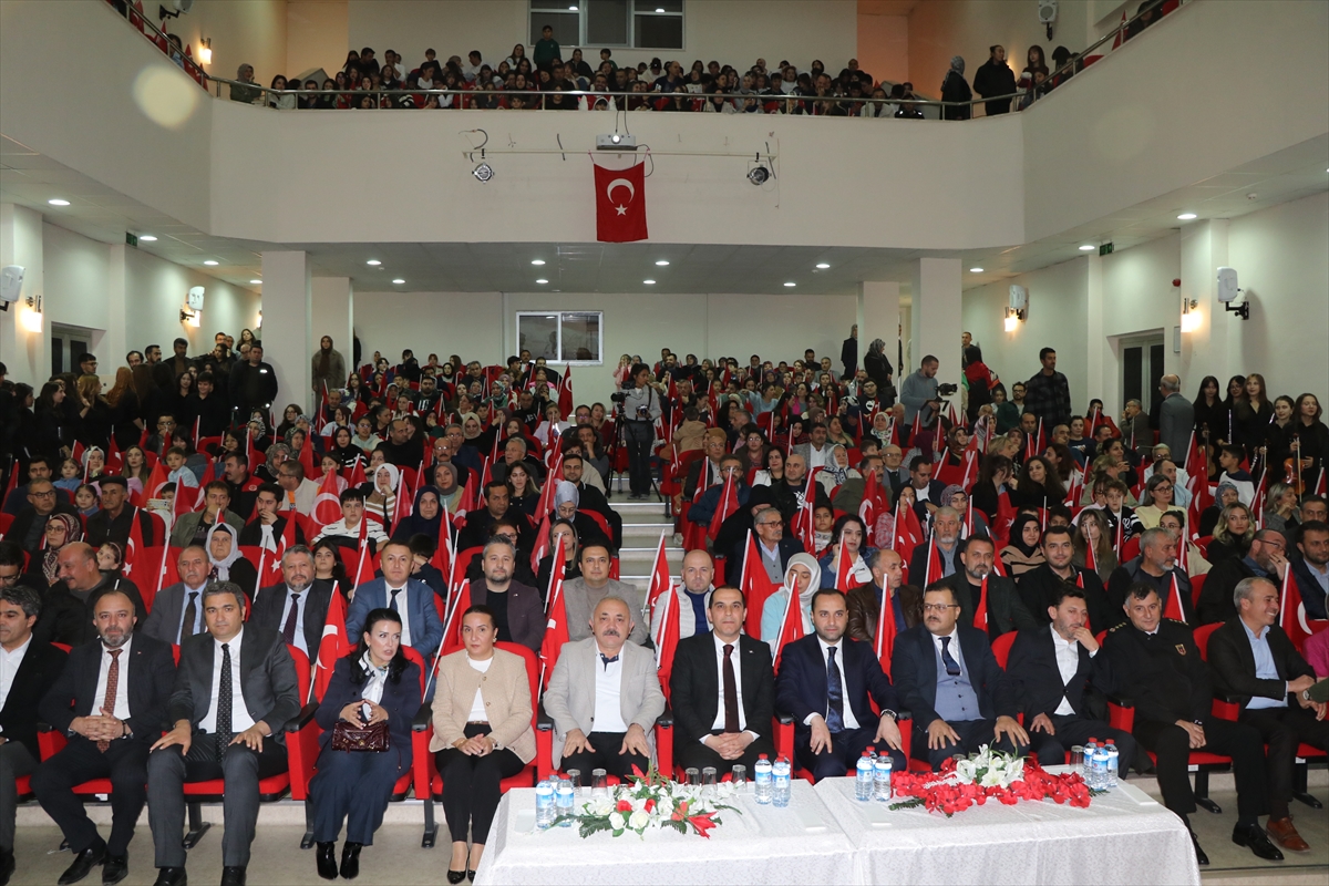 Çankırı'da Gençlerden Sanat Dolu Gece
