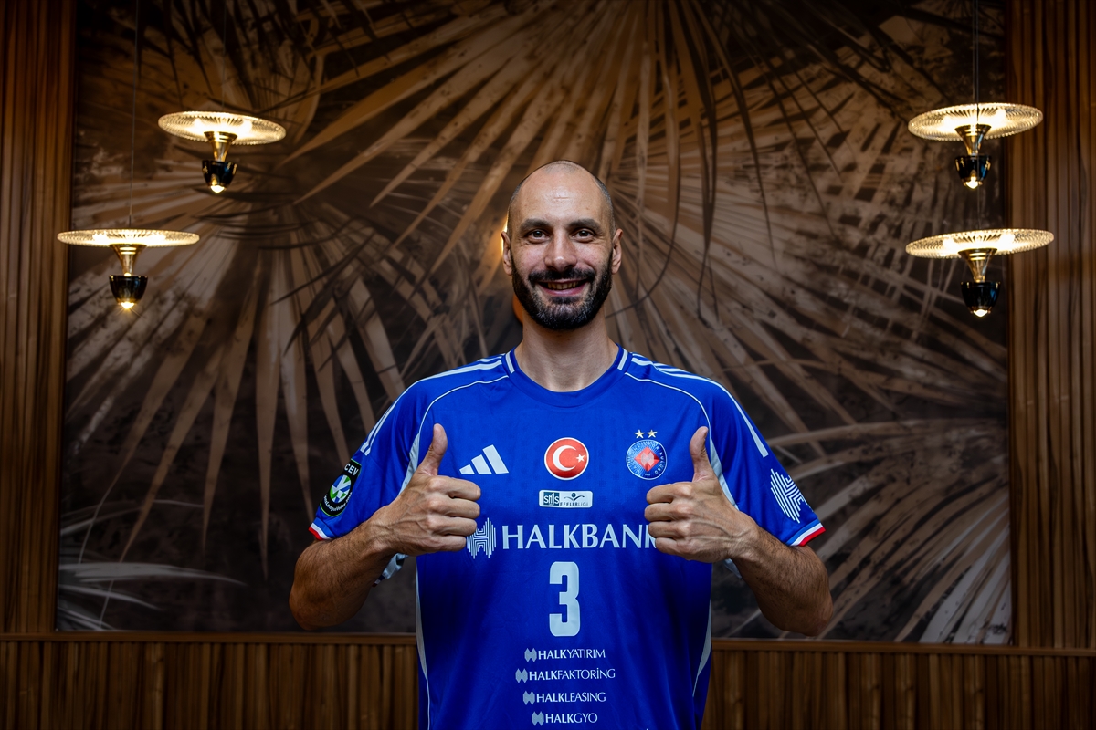 Kaziyski, Halkbank'a Dönüyor... 11 Yıl Sonra Yeniden Sahalarda!