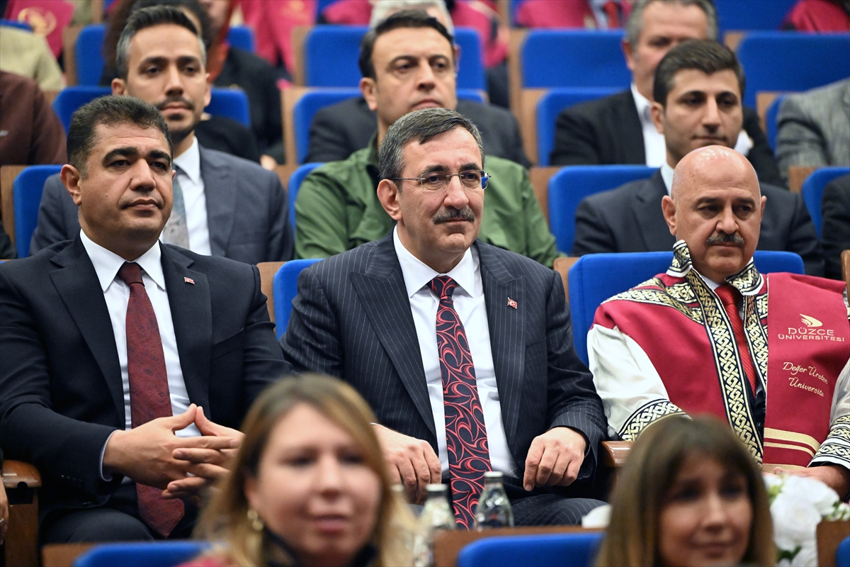 Cevdet Yılmaz'a Düzce'de Fahri Profesörlük: Eğitimde Büyük Yatırımlar