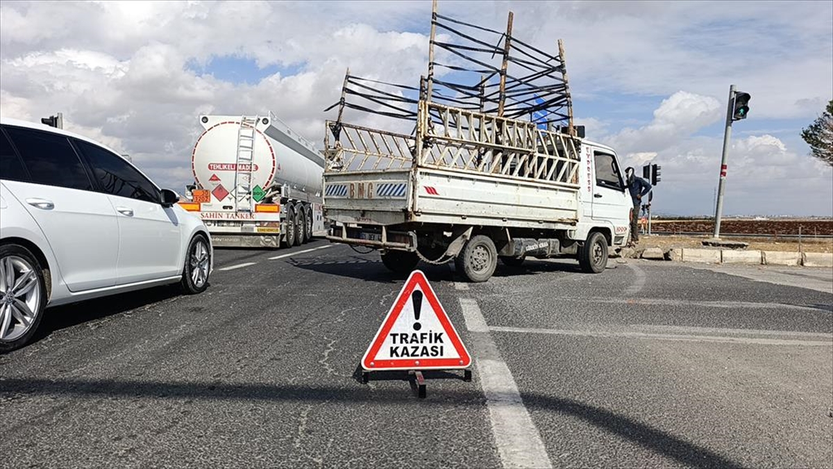 Adıyaman'daki trafik kazaları şok etkisi yarattı 7 kişi yaralandı