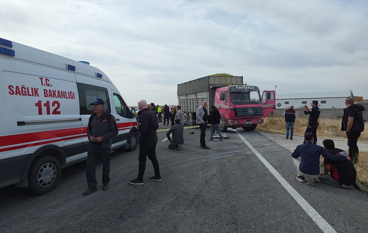 Aksaray'da Trafik Kazası Yürekleri Dağladı: Üç Kardeş Hayatını Kaybetti