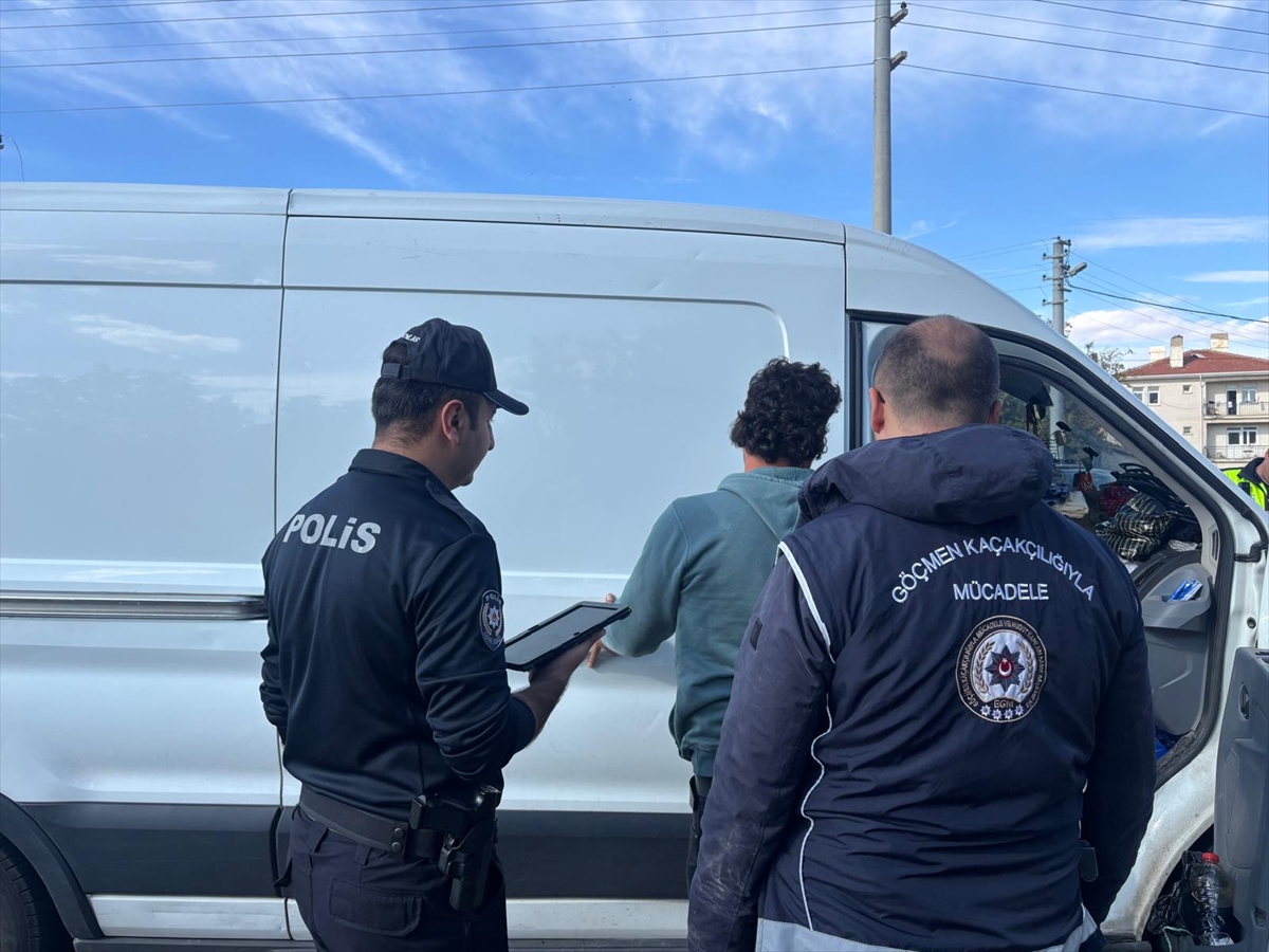 Kırşehir'de Düzensiz Göçmen Operasyonu: 8 Kişi Yakalandı
