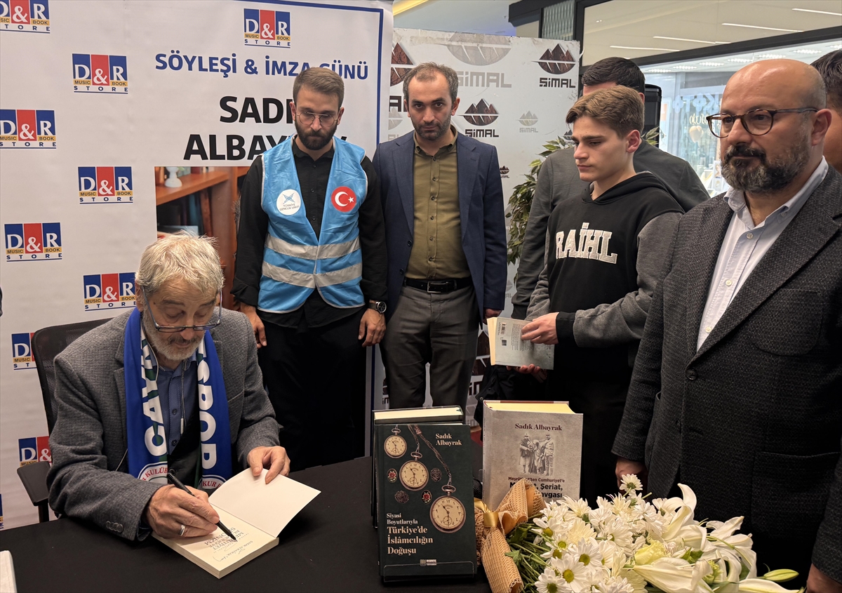Sadık Albayrak'ın Rize'deki Etkileyici İmza Gününde Öne Çıkanlar