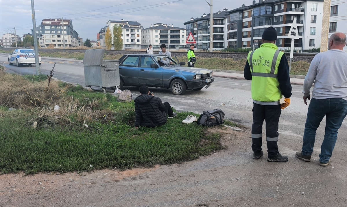 Kütahya'da Ehliyetsiz Sürücü İki Kardeşi Yaraladı: Kaza Anının Detayları