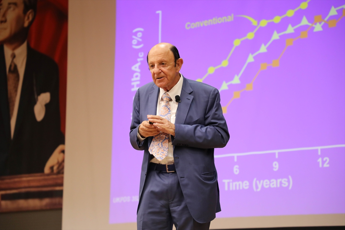 Prof. Dr. Ralph A. DeFronzo'nun Diyabette Yeni Yaklaşımlar Konferansı İlgili Çekti