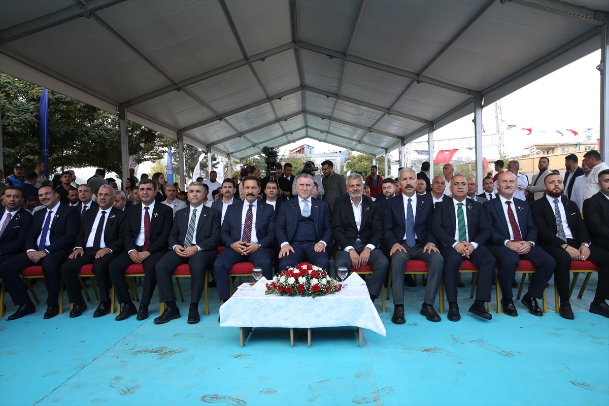 Bakan Bak'ın Hatay Ziyareti Gençleri Heyecanlandırdı