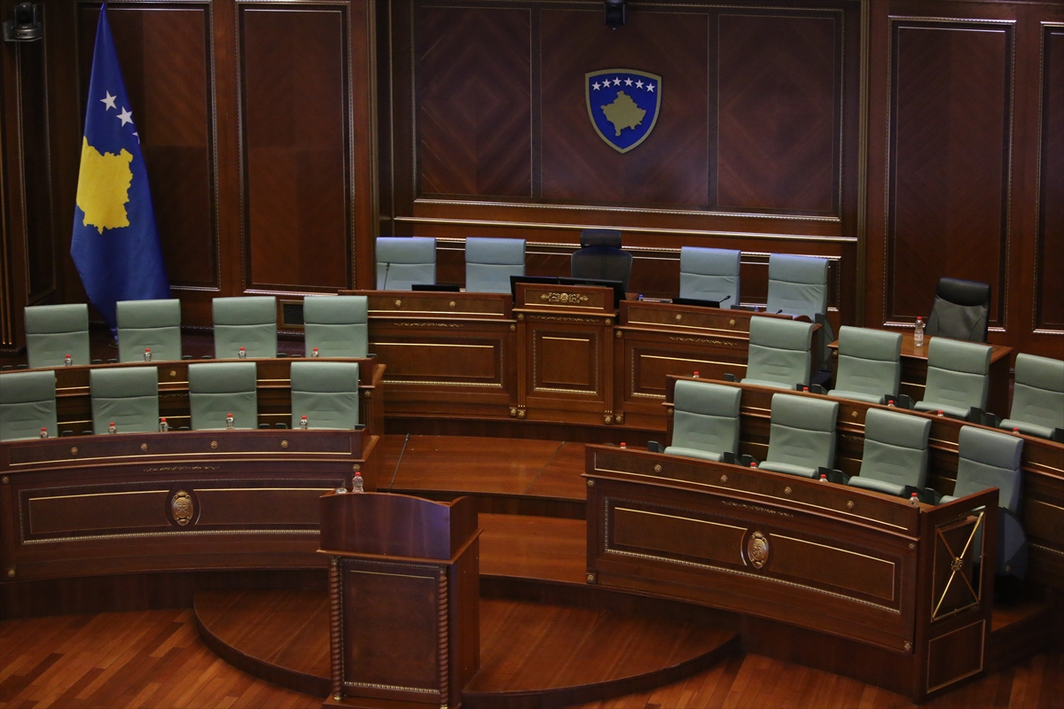 Kosova'nın Geleceği Tehdit Altında Albin Kurti Güvenoyu Alamadı