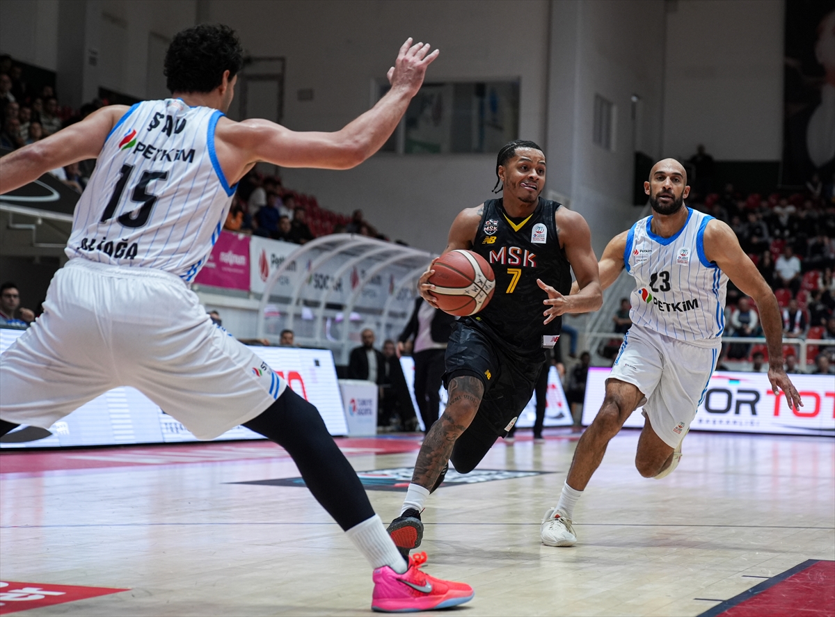 Türkiye Sigorta Basketbol Süper Ligi'nde Aliağa Petkimspor Mersinspor'u 90-86 Mağlup Etti