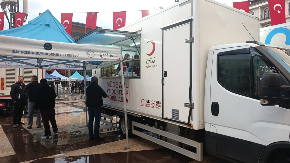 Kızılay'ın Sındırgı'da Deprem Sonrası Hayati Destekleri