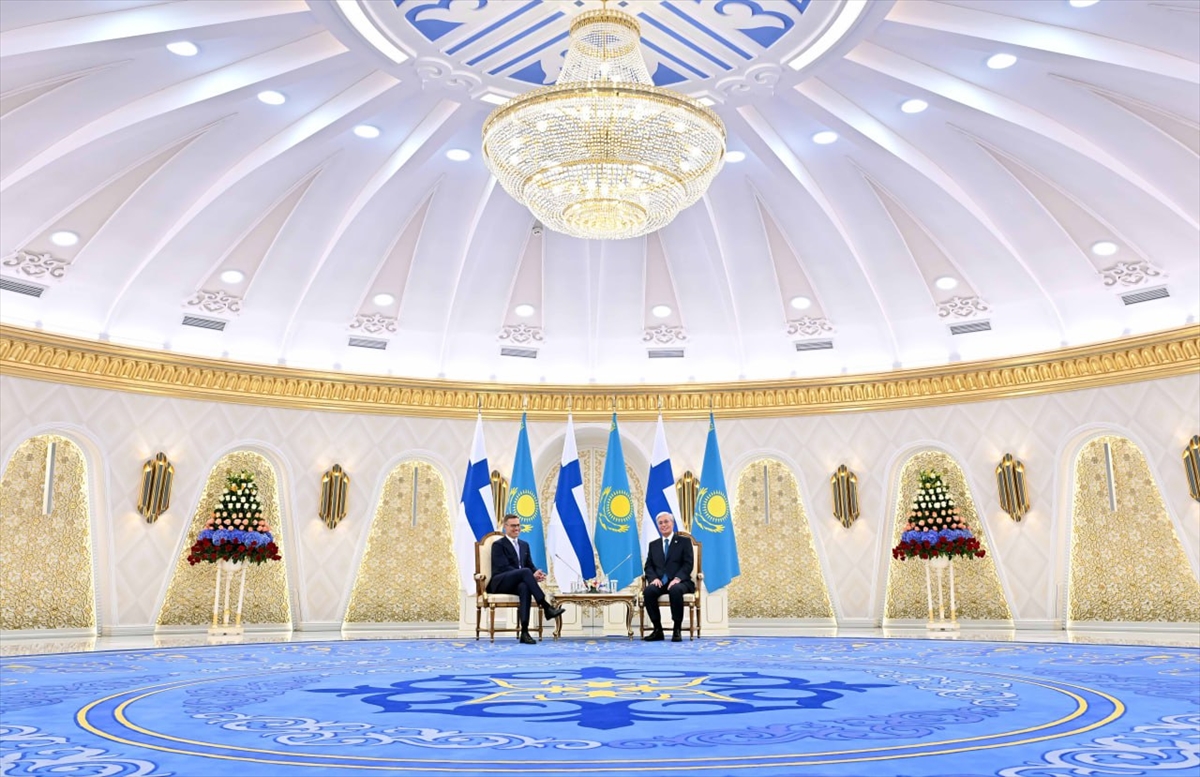 Kazakistan ve Finlandiya Ukrayna'da Barış İçin El Ele