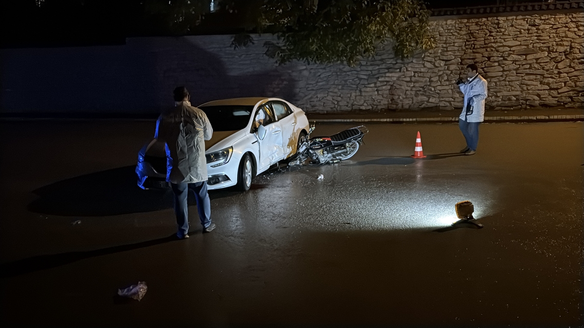 Karabük'te Şoke Eden Kaza: Otomobil ve Motosiklet Çarpıştı