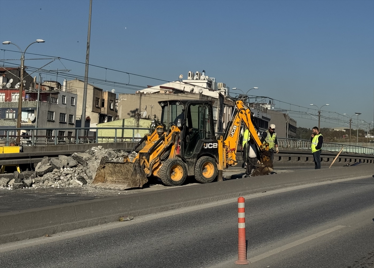 Esenler'deki Ayvalıdere Köprüsü Yenileniyor Sürücülere Dikkat