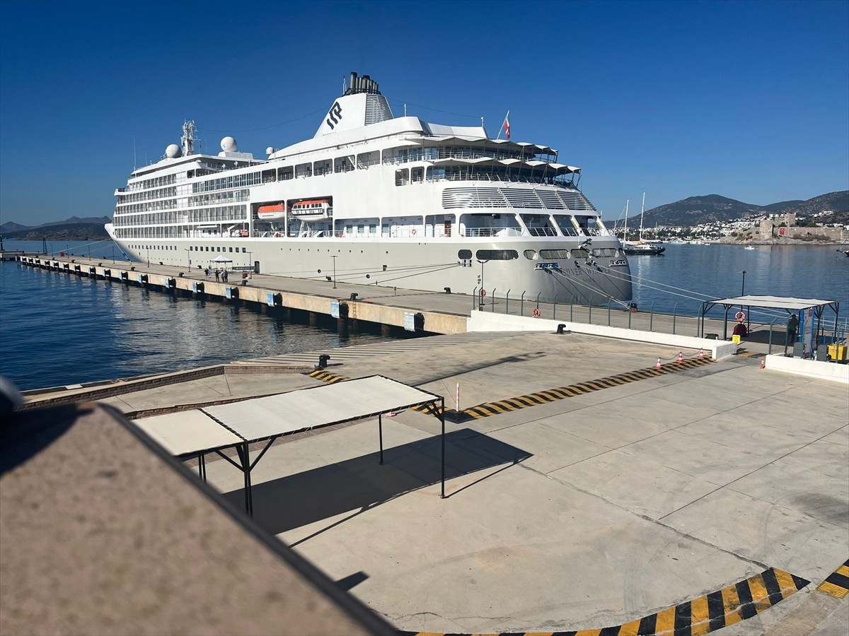 Bodrum'a Gelen Lüks Kruvaziyer Turizmi Hareketlendirdi