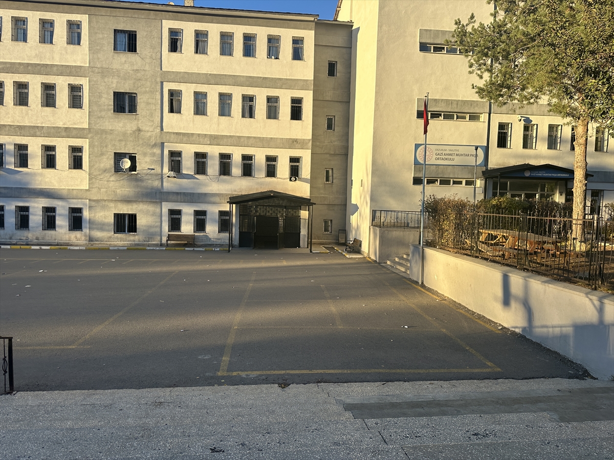 Erzurum'da Okul Çıkışı Panik: 21 Öğrenci Yaralandı