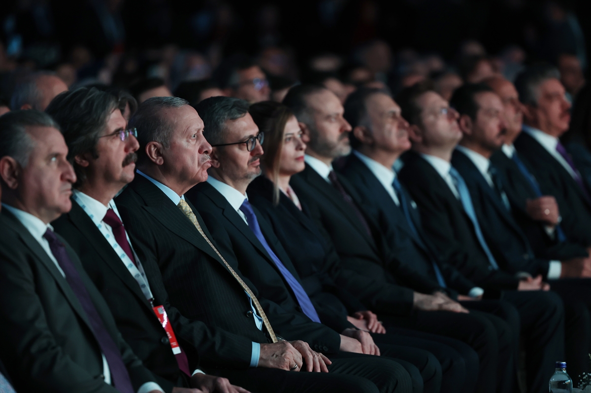 Erdoğan, TRT World Forum 2025'te Küresel Çözümleri Değerlendirdi