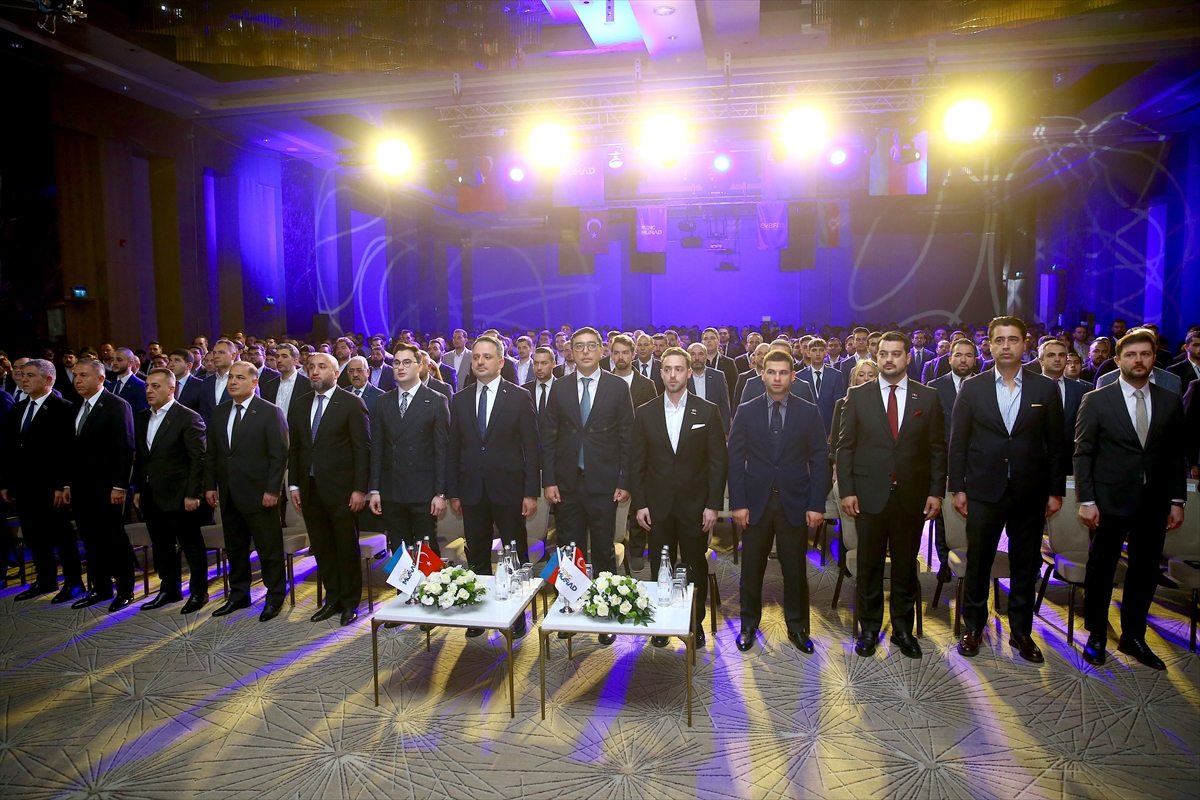 Bakü'de Genç İş İnsanlarının Zirvesi: Avrasya'nın Yeni Liderleri