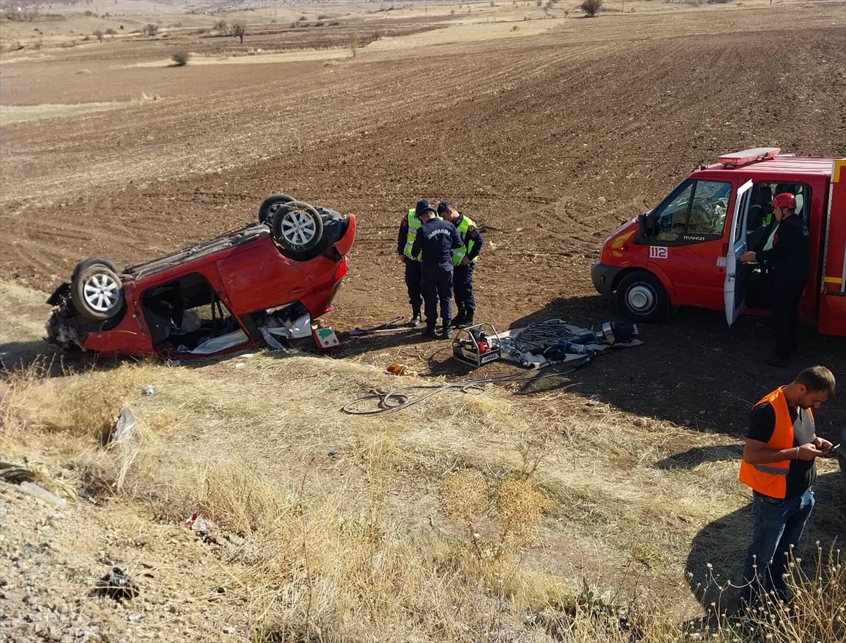 Konya'da Meydana Gelen Kazada Acı Kayıp: Otomobil Devrildi