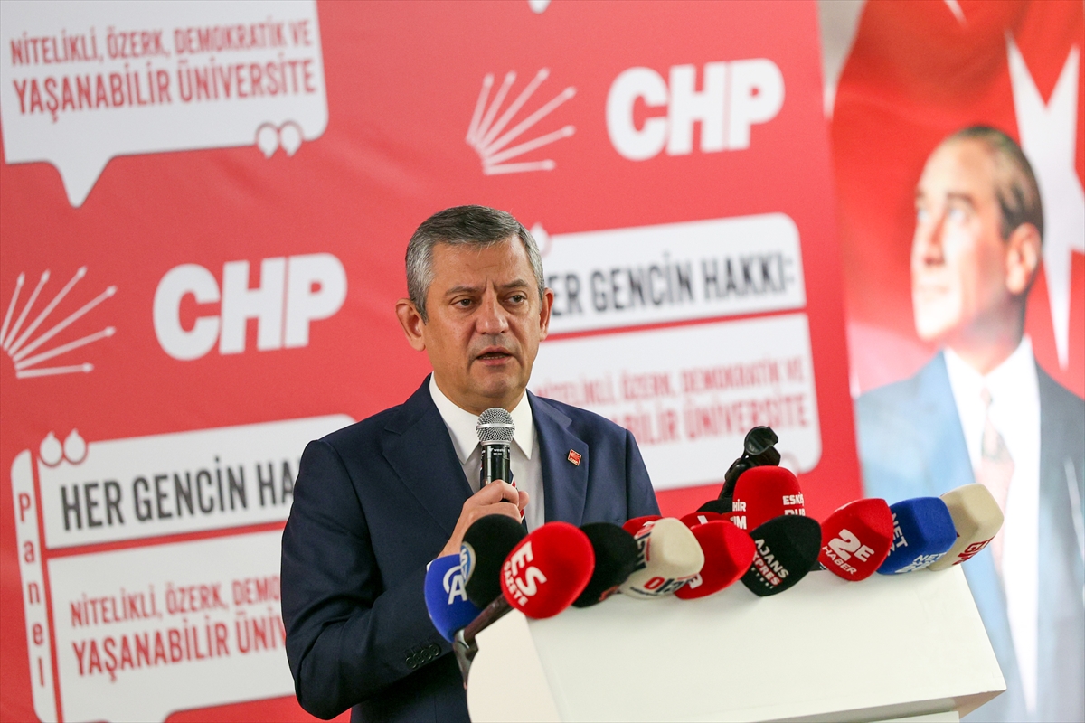 Özgür Özel: YÖK'ü Yok Edeceğiz, Gençlere Özgür Üniversiteler Sunacağız!