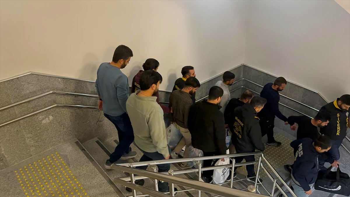 Şanlıurfa'daki Korkunç Silahlı Çatışmanın Ardından 6 Zanlı Tutuklandı