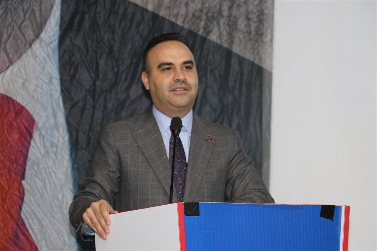 Bakan Kacır Ağrı'da Yeni Yatırımları Müjdeledi