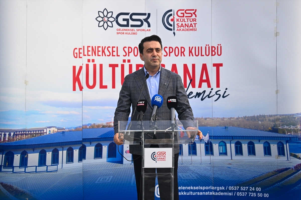Ankara'da Geleneksel Sanatlarla Dolu Bir Sergi Başladı